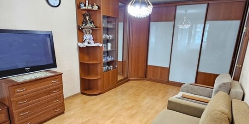 1-комн квартира Батюнинская улица,  д. 10