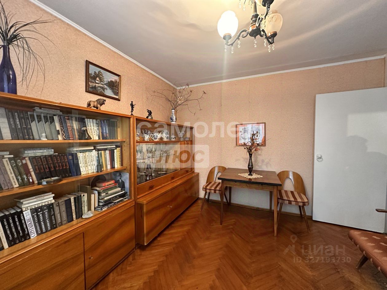 Аренда 2-комн квартиры на вторичном рынке Широкая улица,  д. 3К2