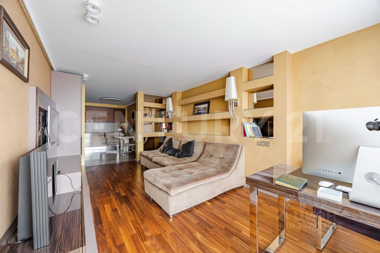 Продажа 2-комн квартиры на вторичном рынке Варшавская улица, 6к1