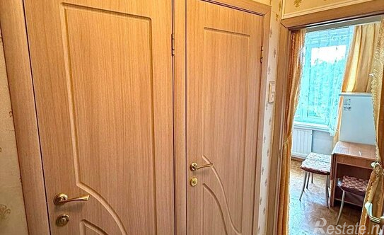 Продажа 1-комн квартиры на вторичном рынке Колпино г, Веры Слуцкой ул,  д. 34