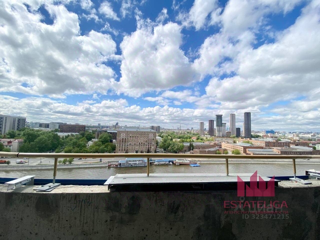 Продажа 4-комн квартиры на вторичном рынке улица Эдуарда Стрельцова, 2к2