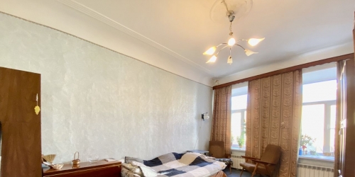 4-комн квартира улица Шамшева, 10