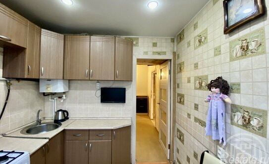 Продажа 2-комн квартиры на вторичном рынке Петергоф г, Разведчика б-р,  д. 14,  к. 3