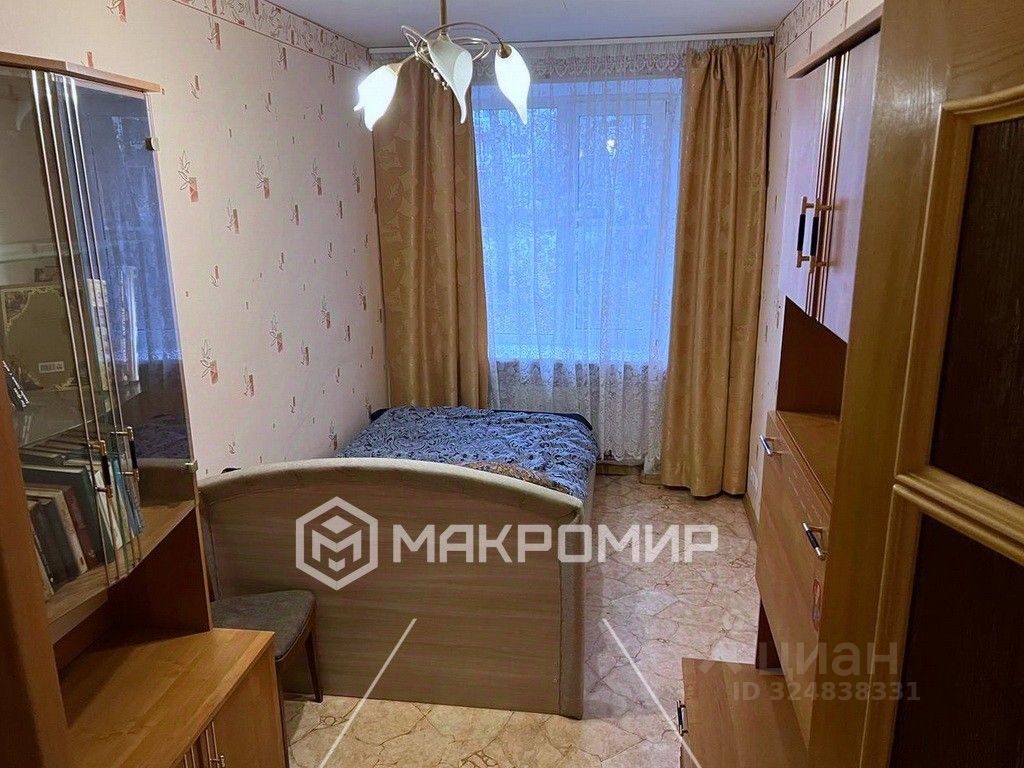 Продажа 3-комн квартиры на вторичном рынке Пушкин, Ленинградская улица, 33