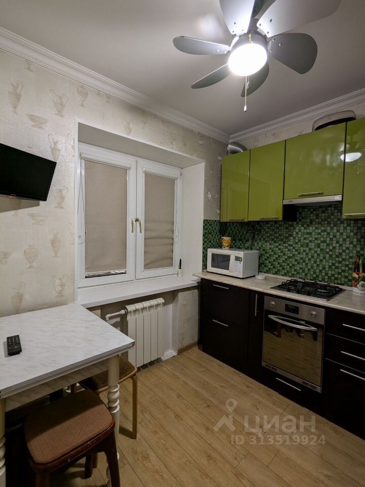 Аренда 2-комн квартиры на вторичном рынке Люберцы, Октябрьский проспект, 191/2