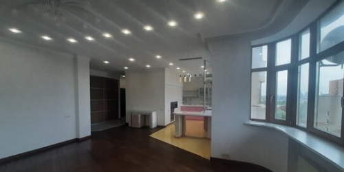2-комн квартира Каменщики Б. ул,  д. 2