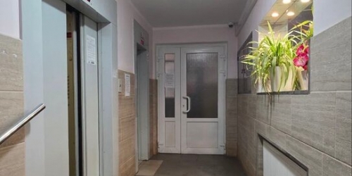 2-комн квартира Композиторов ул,  д. 5
