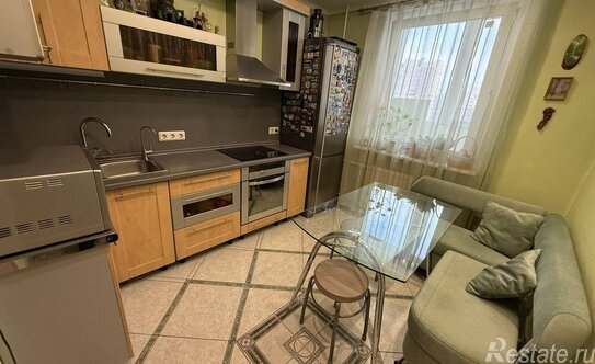 Продажа 2-комн квартиры на вторичном рынке улица Шишкина,  д. 311