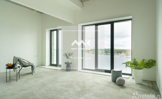 Продажа 1-комн квартиры на вторичном рынке наб Макарова,  д. 60