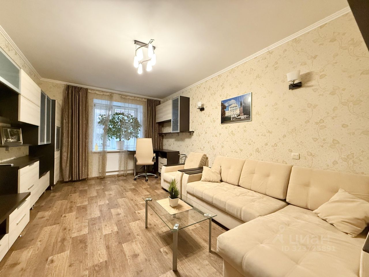 Аренда 3-комн квартиры на вторичном рынке улица Есенина, 1к1