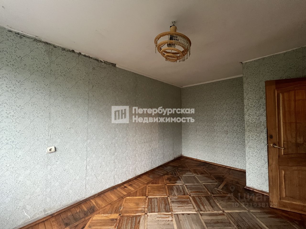 Продажа 2-комн квартиры на вторичном рынке Купчинская улица, 11К1