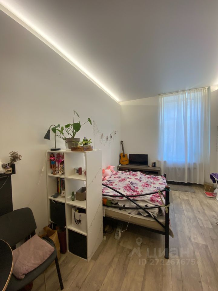 Продажа 6-комн квартиры на вторичном рынке Кирилловская улица, 18