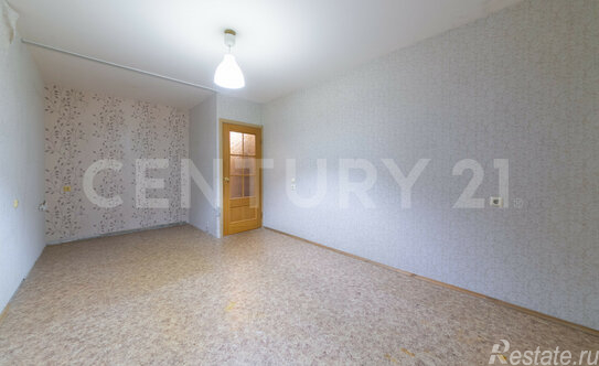 Продажа 1-комн квартиры на вторичном рынке улица Маршала Захарова,  д. 62 к1