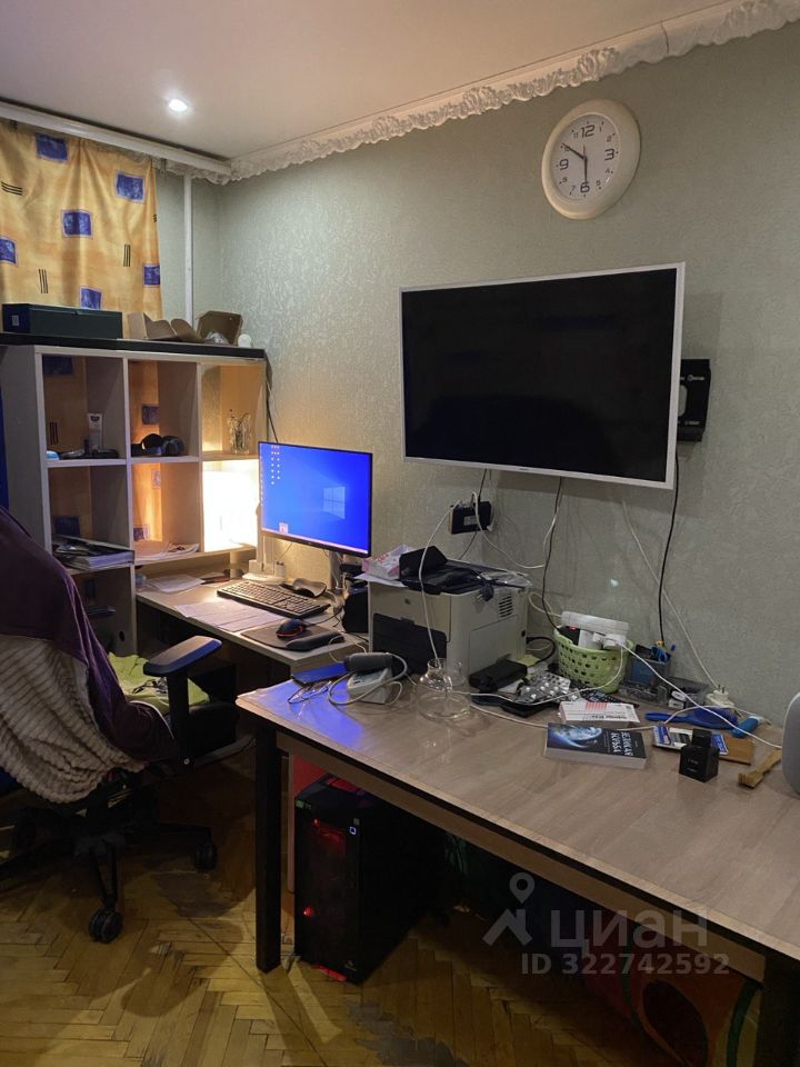 Продажа 2-комн квартиры на вторичном рынке Бакинская улица, 7