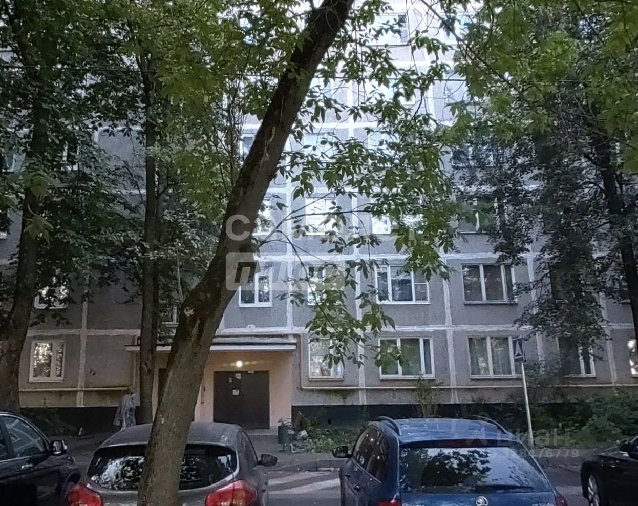 Продажа 3-комн квартиры на вторичном рынке Чертановская улица, 64К2