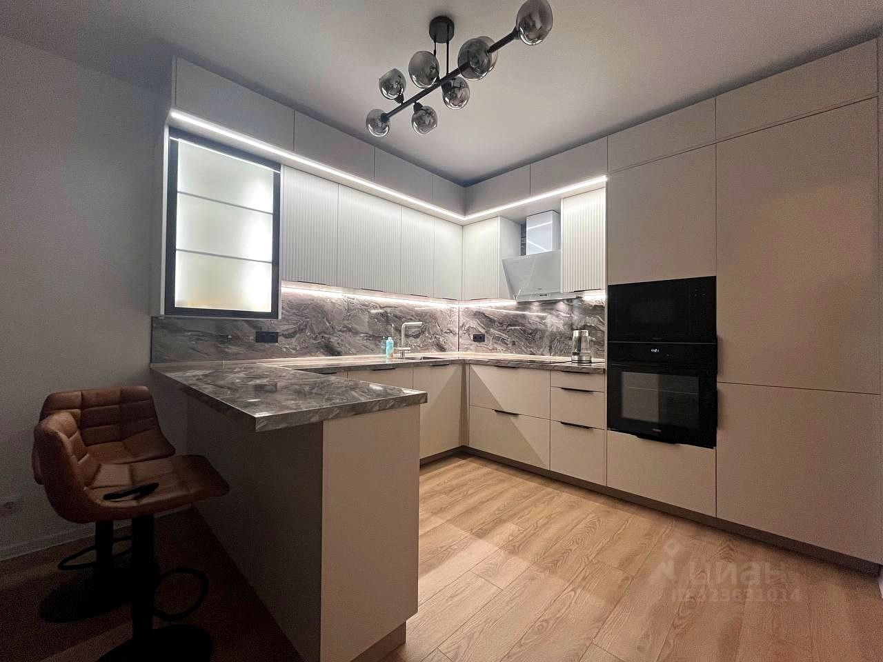 Аренда 3-комн квартиры на вторичном рынке Лиговский проспект, 242