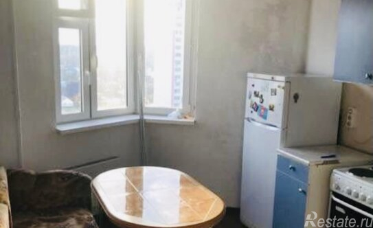 Продажа 1-комн квартиры на вторичном рынке Лобня, ул Физкультурная,  д. 8