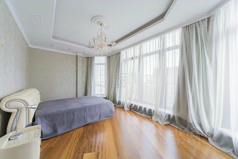 Аренда 4-комн квартиры на вторичном рынке Цветной бульвар, 15к2