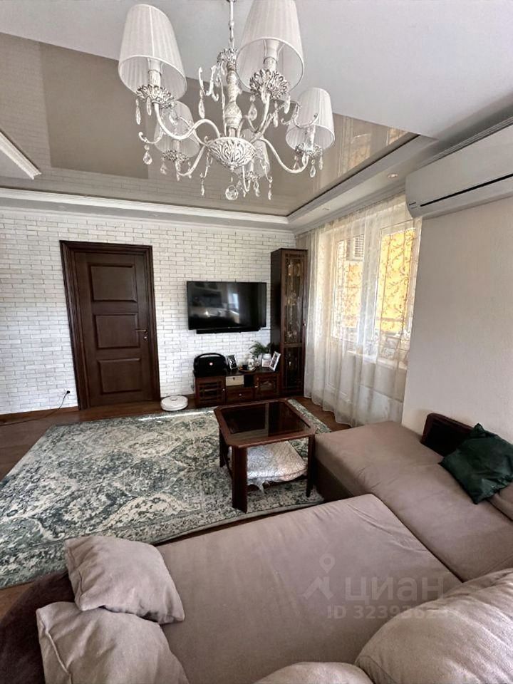 Продажа 3-комн квартиры на вторичном рынке Мытищи, улица Кедрина, 3