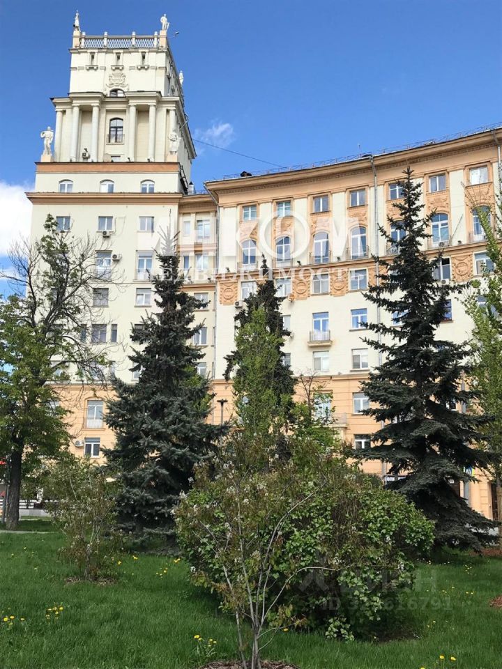 Продажа 3-комн квартиры на вторичном рынке Ленинский проспект, 37