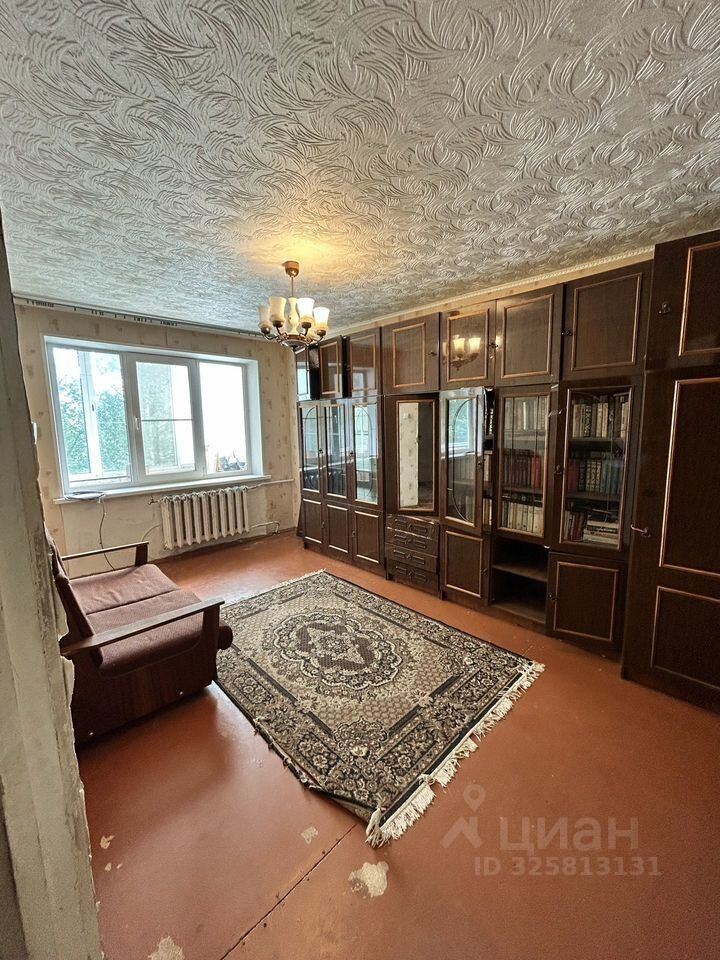 Продажа 1-комн квартиры на вторичном рынке Будогощь пгт, улица Советская, 103