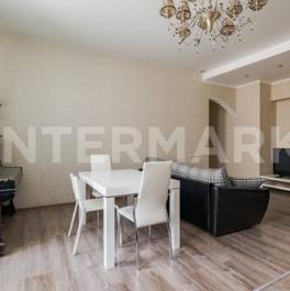 Продажа 4-комн квартиры на вторичном рынке улица Машкова,  д. 16