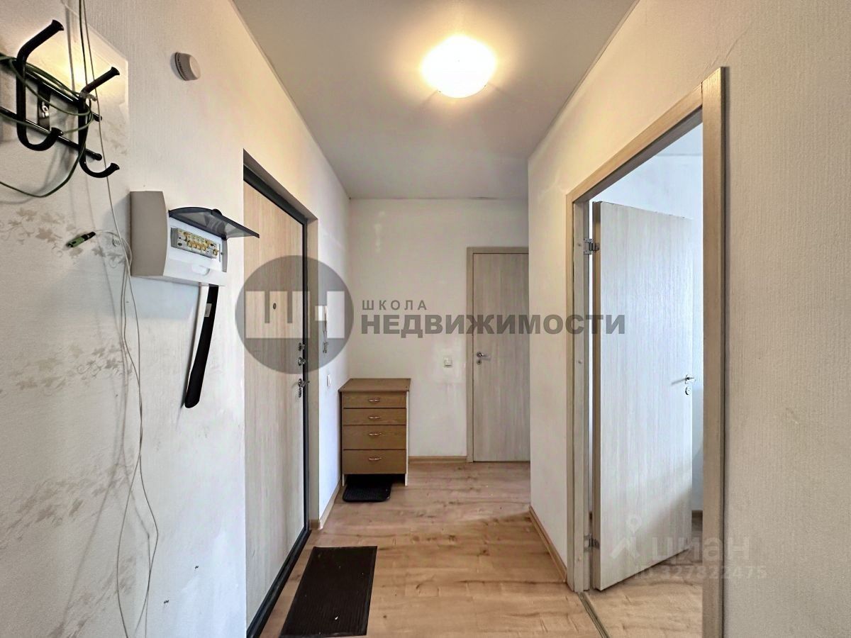 Продажа 3-комн квартиры на вторичном рынке улица Крыленко, 1к1