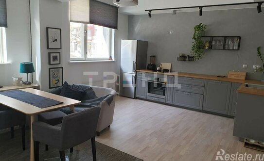 Продажа 2-комн квартиры на вторичном рынке Аптекарский пр-кт,  д. 7