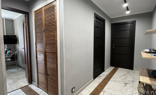 Продажа 2-комн квартиры на вторичном рынке улица Типанова,  д. 29