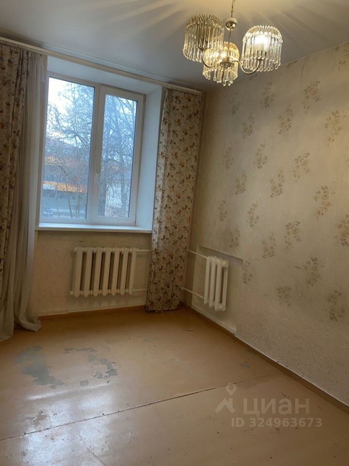 Продажа 2-комн квартиры на вторичном рынке Селятино пгт, улица Клубная, 7