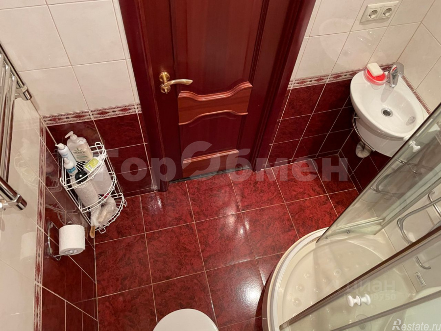 Продажа 2-комн квартиры на вторичном рынке улица Стасовой, 10к3