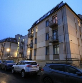 Продажа 3-комн квартиры на вторичном рынке Павловск г, Слуцкая ул,  д. 14