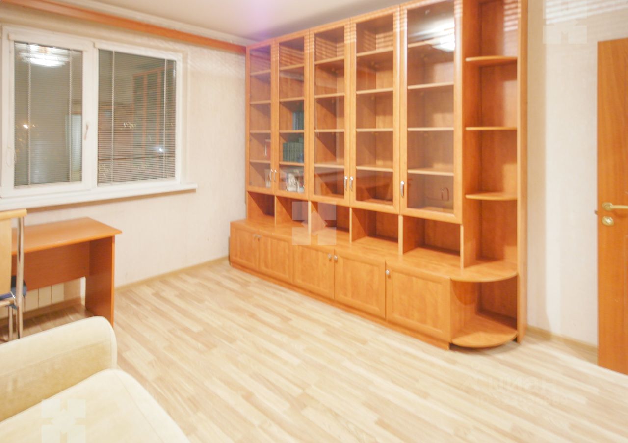 Аренда 2-комн квартиры на вторичном рынке Сумской проезд, 12К5