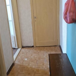 Продажа 2-комн квартиры на вторичном рынке Ломоносов г, Дворцовый пр-кт,  д. 32