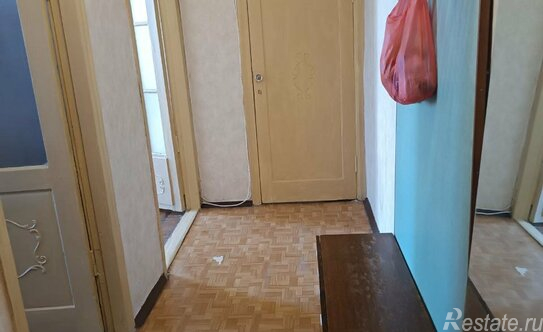 Продажа 2-комн квартиры на вторичном рынке Ломоносов г, Дворцовый пр-кт,  д. 32