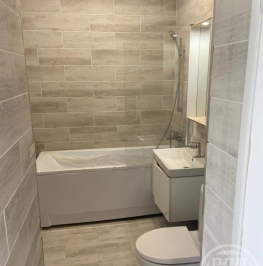 Продажа 1-комн квартиры на вторичном рынке Янино-1 пос., Оранжевая ул. , д. 8 Продажа 1-комн квартиры на вторичном рынке Янино-1 пос., Оранжевая ул. , д. 8