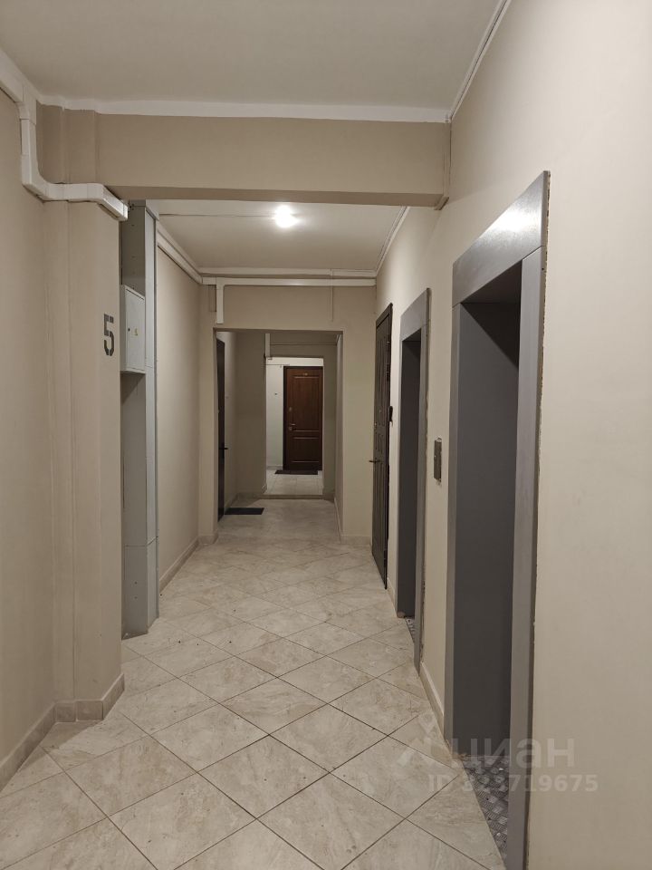 Продажа 2-комн квартиры на вторичном рынке Кутузовский проспект, 4/2