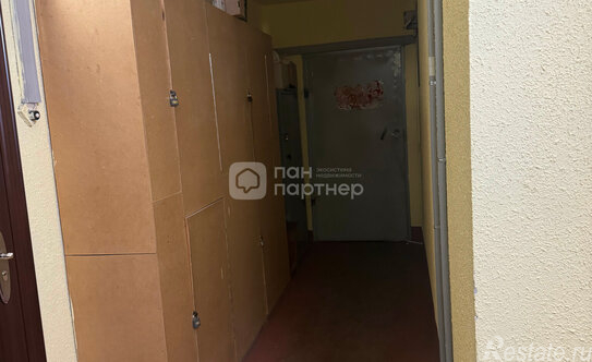 Продажа 3-комн квартиры на вторичном рынке Маршала Захарова ул,  д. 30,  к. 1