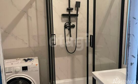 Продажа 2-комн квартиры на вторичном рынке улица Маршала Казакова,  д. 70 к1 с1