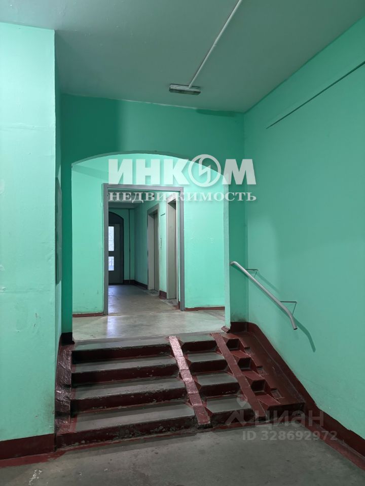 Продажа 3-комн квартиры на вторичном рынке Международная улица, 28С1