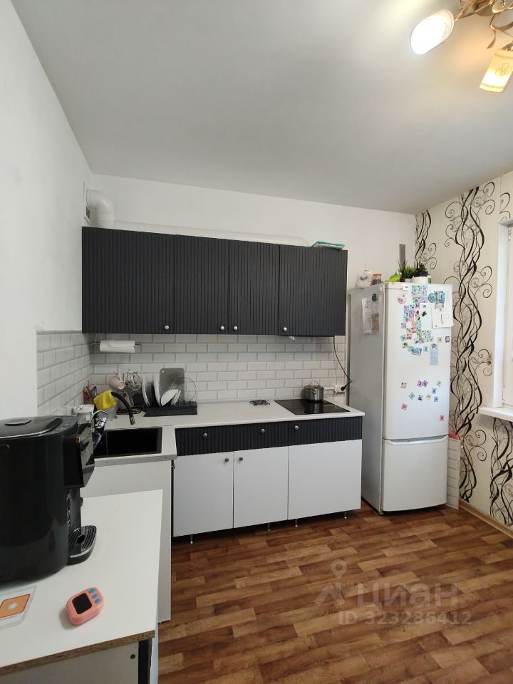 Продажа 1-комн квартиры на вторичном рынке пос. Бугры, улица Школьная, 6к3