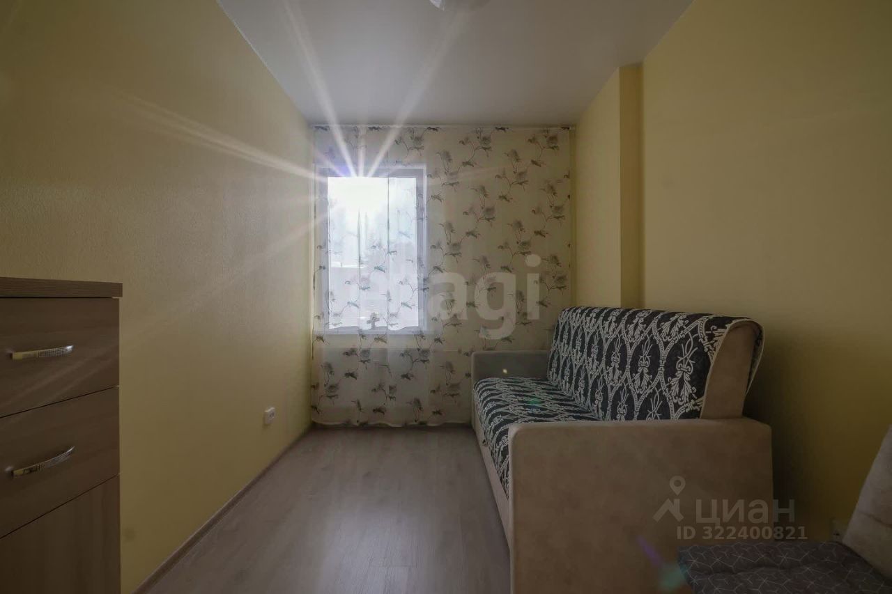 Продажа 1-комн квартиры на вторичном рынке Дубровка пгт, улица Набережная, 10