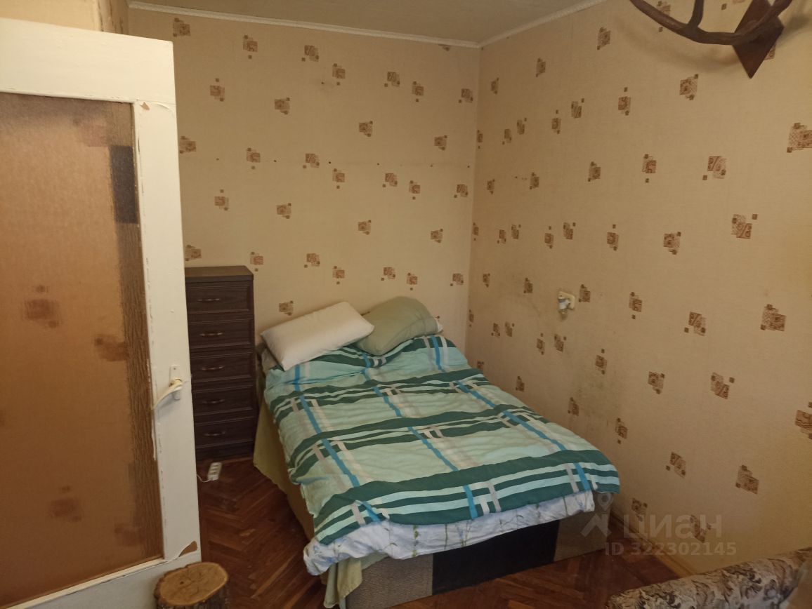 Продажа 1-комн квартиры на вторичном рынке Петергоф, улица Братьев Горкушенко, 9к1