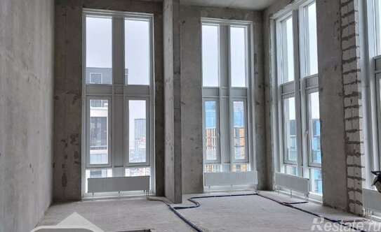 Продажа 4-комн квартиры на вторичном рынке проспект Лихачёва,  д. 18 к1