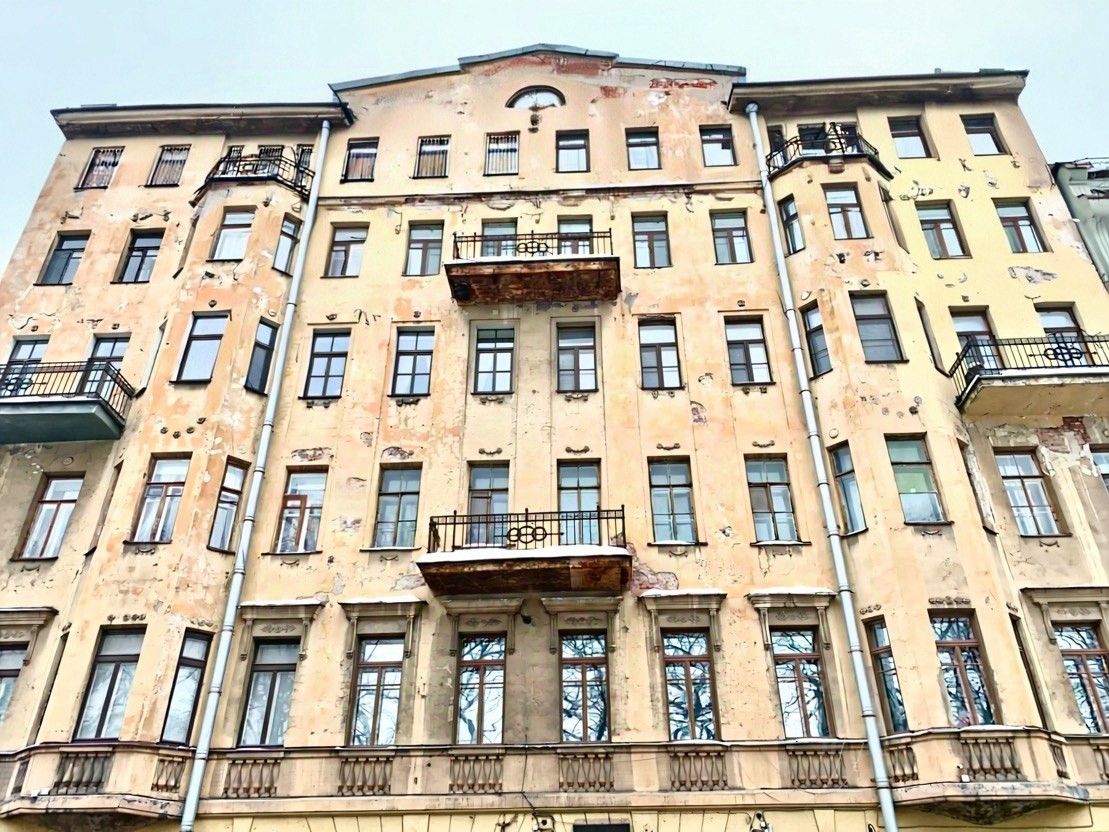 Продажа 3-комн квартиры на вторичном рынке Таврическая улица, 19