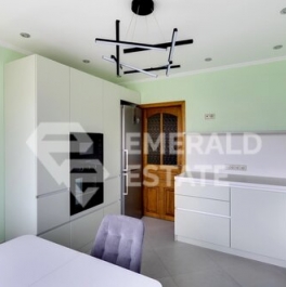 Продажа 3-комн квартиры на вторичном рынке ул Цюрупы,  д. 20,  к. 1