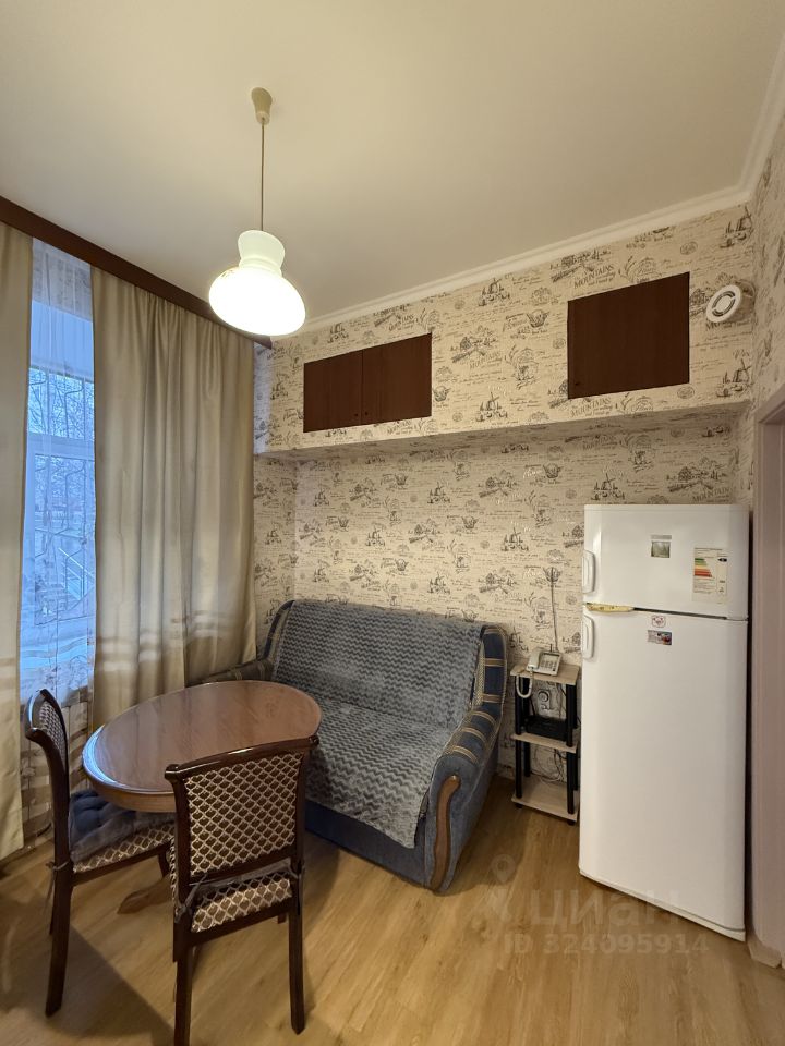 Аренда 2-комн квартиры на вторичном рынке Шмитовский проезд, 6