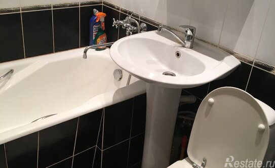 Продажа 1-комн квартиры на вторичном рынке улица Коккинаки,  д. 1