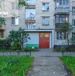 Продажа 1-комн квартиры на вторичном рынке Турку ул,  д. 11,  к. 1