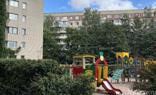 Продажа 1-комн квартиры на вторичном рынке Луначарского пр-кт,  д. 64